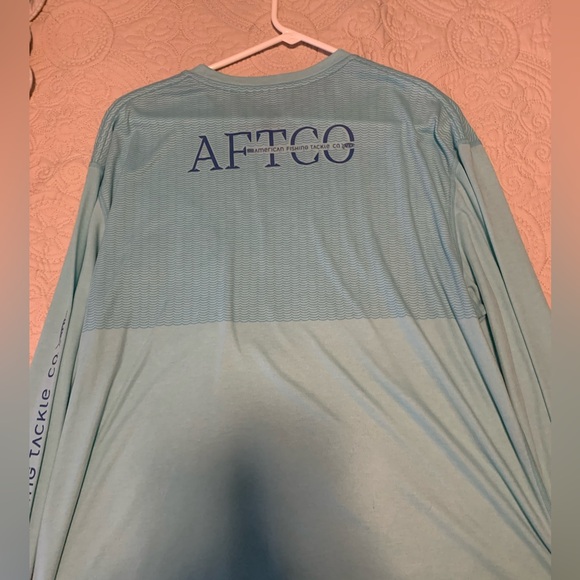 🔹EUC🔹MEN’S LONG SLEEVE SHIRT🔹DRY FIT MATERIAL - Picture 2 of 2